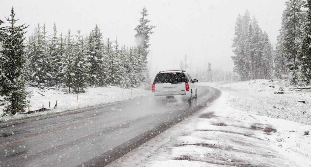 How to ensure safety when moving long distance in winter conditions