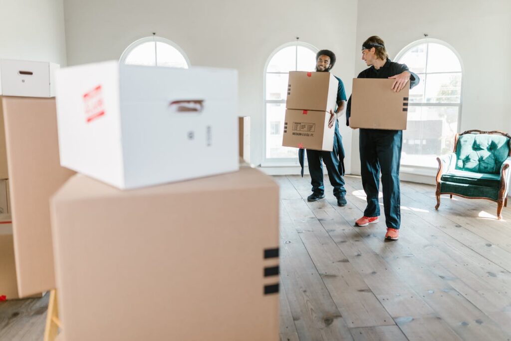 High Demand Periods for Movers in Queens – What to Expect